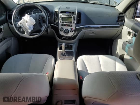 ✅ 2009 Hyundai Santa Fe Limited • VIN: 5NMSH13E29H237391 • Lot: 68268304. Listed on Copart with 97,962 mi. Free auction sales archive from the USA and detailed vehicle history report at DreamBid. Image 8.