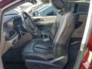 ✅ 2023 Chrysler Pacifica Touring L • VIN: 2C4RC1BG7PR508092 • Лот: 93070305. Опубликован ранее на Copart с пробегом Не указан. Бесплатный доступ к архиву аукционных продаж из США и подробный отчёт об истории автомобиля на DreamBid. Изображение 7.