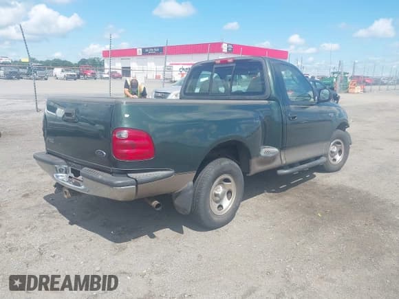 ✅ 2003 Ford F-150 XL • VIN: 1FTRF07W93KC18995 • Lot: 42216038. Listed on IAAI with 175,889 mi. Free auction sales archive from the USA and detailed vehicle history report at DreamBid. Image 4.