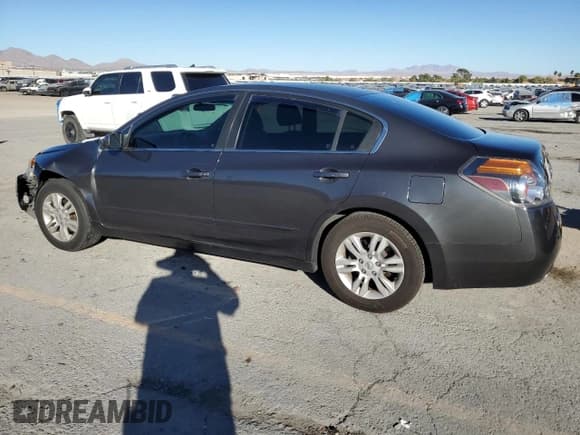 ✅ 2007 Nissan Altima S • VIN: 1N4AL21E37C220376 • Lot: 90525965. Wystawiony na Copart z przebiegiem 182 671 mil. Bezpłatny archiwum sprzedaży aukcyjnych z USA i szczegółowy raport historii pojazdu na DreamBid. Zdjęcie 2.