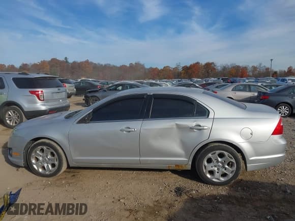 ✅ 2010 Ford Fusion SE • VIN: 3FAHP0HA7AR359252 • Lot: 43648326. Listed on IAAI with 154,680 mi. Free auction sales archive from the USA and detailed vehicle history report at DreamBid. Image 14.