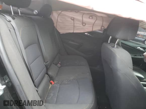 2018 Chevrolet Cruze LS z VIN 1G1BC5SM9J7109846, wystawiony jako Copart lot #63114322 z przebiegiem 123 820 mil mil oraz . Historia ofert i sprzedaży dostępna na DreamBid. Obrazek 6.