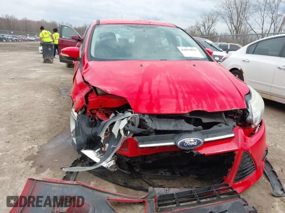 ✅ 2013 Ford Focus SE • VIN: 1FADP3F27DL261790 • Lot: 42032822. Listed on IAAI with 80,585 mi. Free auction sales archive from the USA and detailed vehicle history report at DreamBid. Image 13.