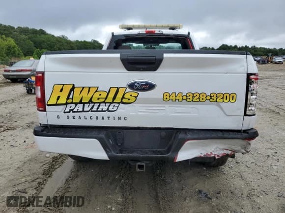 ✅ 2018 Ford F-150 XL • VIN: 1FTMF1C57JFB02794 • Lot: 58041445. Wystawiony na Copart z przebiegiem 279 074 mil. Bezpłatny archiwum sprzedaży aukcyjnych z USA i szczegółowy raport historii pojazdu na DreamBid. Zdjęcie 6.