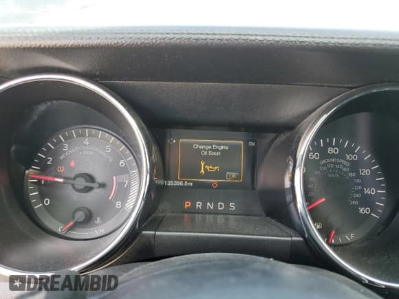 ✅ 2017 Ford Mustang V6 • VIN: 1FATP8EM7H5289093 • Lot: 49393205. Wystawiony na Copart z przebiegiem 135 356 mil. Bezpłatny archiwum sprzedaży aukcyjnych z USA i szczegółowy raport historii pojazdu na DreamBid. Zdjęcie 9.