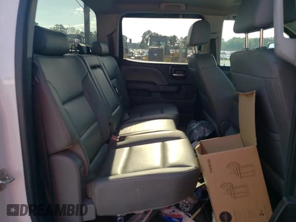 ✅ 2017 Chevrolet Silverado 2500HD Work Truck • VIN: 1GC1KUEY2HF141052 • Lot: 63424255. Wystawiony na Copart z przebiegiem 214 680 mil. Bezpłatny archiwum sprzedaży aukcyjnych z USA i szczegółowy raport historii pojazdu na DreamBid. Zdjęcie 10.