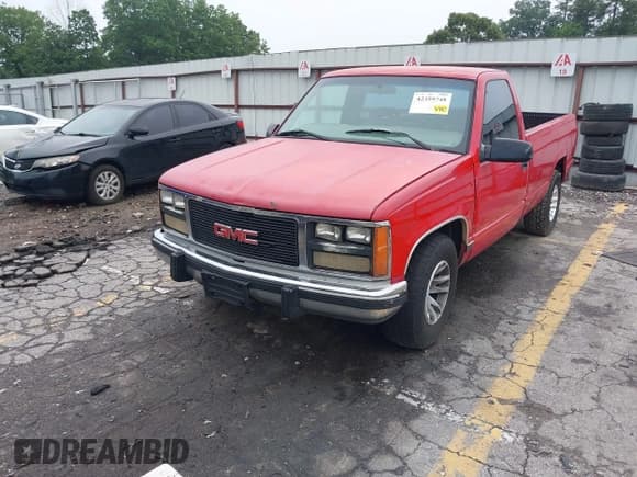 ✅ 1995 GMC Sierra 1500 • VIN: 1GTEC14Z2SZ561990 • Lot: 42359748. Wystawiony na IAAI z przebiegiem 367 569 mil. Bezpłatny archiwum sprzedaży aukcyjnych z USA i szczegółowy raport historii pojazdu na DreamBid. Zdjęcie 2.