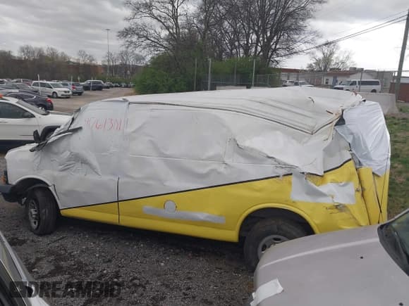 ✅ 2019 GMC Savana Cargo • VIN: 1GTW7AFG3K1290845 • Lot: 41761301. Listed on IAAI with 175,969 mi. Free auction sales archive from the USA and detailed vehicle history report at DreamBid. Image 6.