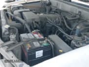 ✅ 2001 Toyota Tundra SR5 • VIN: 5TBRT34151S173183 • Лот: 42725939. Опубликован ранее на IAAI с пробегом 219 903 миль. Бесплатный доступ к архиву аукционных продаж из США и подробный отчёт об истории автомобиля на DreamBid. Изображение 19.