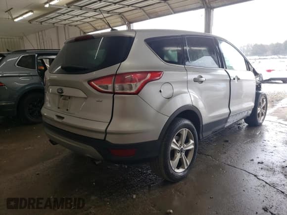 ✅ 2016 Ford Escape SE • VIN: 1FMCU0G75GUC55522 • Lot: 93318255. Listed on Copart with 109,974 mi. Free auction sales archive from the USA and detailed vehicle history report at DreamBid. Image 3.