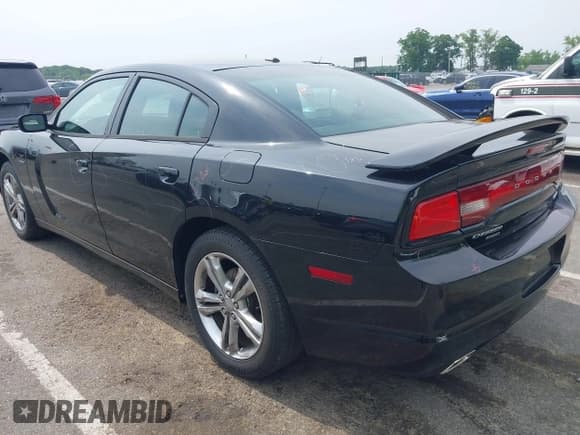 ✅ 2013 Dodge Charger RT Plus • VIN: 2C3CDXDT3DH584611 • Lot: 42434626. Listed on IAAI with 154,201 mi. Free auction sales archive from the USA and detailed vehicle history report at DreamBid. Image 3.