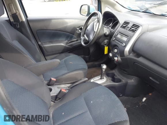 ✅ 2014 Nissan Note S Plus • VIN: 3N1CE2CP0EL437562 • Lot: 42016066. Wystawiony na IAAI z przebiegiem 43 228 mil. Bezpłatny archiwum sprzedaży aukcyjnych z USA i szczegółowy raport historii pojazdu na DreamBid. Zdjęcie 5.