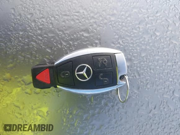 ✅ 2011 Mercedes-Benz E 350 • VIN: WDDKJ5GBXBF122722 • Лот: 41670771. Опубликован ранее на IAAI с пробегом Не указан. Бесплатный доступ к архиву аукционных продаж из США и подробный отчёт об истории автомобиля на DreamBid. Изображение 11.