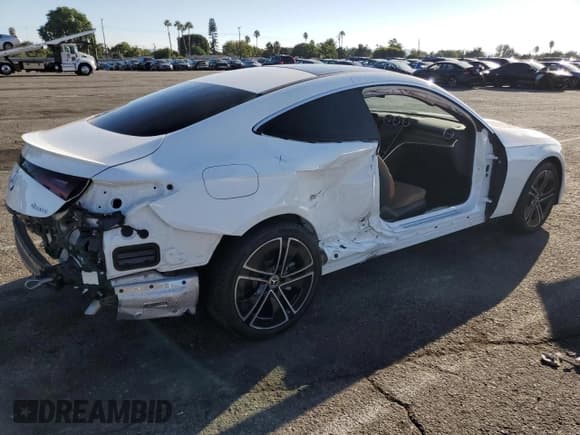 ✅ 2024 Mercedes-Benz CLE 300 • VIN: W1KMJ4HB5RF029389 • Lot: 84820465. Listed on Copart with 2,900 mi. Free auction sales archive from the USA and detailed vehicle history report at DreamBid. Image 3.