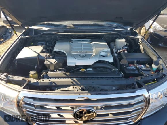 ✅ 2014 Toyota Land Cruiser • VIN: JTMHY7AJ1E4025954 • Lot: 86082425. Wystawiony na Copart z przebiegiem 206 223 mil. Bezpłatny archiwum sprzedaży aukcyjnych z USA i szczegółowy raport historii pojazdu na DreamBid. Zdjęcie 10.