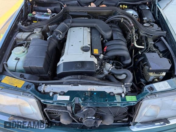 ✅ 1994 Mercedes-Benz E 320 • VIN: WDBEA66EXRC118091 • Lot: 49828645. Wystawiony na Copart z przebiegiem 92 370 mil. Bezpłatny archiwum sprzedaży aukcyjnych z USA i szczegółowy raport historii pojazdu na DreamBid. Zdjęcie 7.