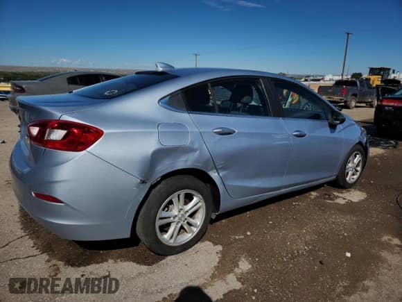 ✅ 2017 Chevrolet Cruze LT • VIN: 1G1BE5SM0H7175884 • Lot: 81606565. Listed on Copart with 189,402 mi miles. Access the free auction sales archive from the USA and view a detailed vehicle history report at DreamBid. Image 3.