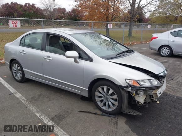 ✅ 2010 Honda Civic EX • VIN: 2HGFA1F84AH517679 • Lot: 43562876. Wystawiony na IAAI z przebiegiem 108 286 mil. Bezpłatny archiwum sprzedaży aukcyjnych z USA i szczegółowy raport historii pojazdu na DreamBid. Zdjęcie 1.
