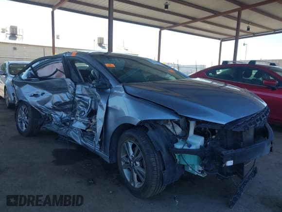 ✅ 2017 Hyundai Elantra SE • VIN: 5NPD84LF3HH040881 • Lot: 43450542. Listed on IAAI with 206,593 mi. Free auction sales archive from the USA and detailed vehicle history report at DreamBid. Image 1.