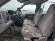 ✅ 1999 Ford F-250 XL • VIN: 1FTNF21L3XED84619 • Lot: 48395895. Wystawiony na Copart z przebiegiem 190 752 mil. Bezpłatny archiwum sprzedaży aukcyjnych z USA i szczegółowy raport historii pojazdu na DreamBid. Zdjęcie 7.