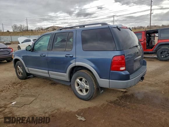 ✅ 2002 Ford Explorer XLT • VIN: 1FMZU73W72UC36981 • Lot: 96033775. Listed on Copart with 207,238 mi. Free auction sales archive from the USA and detailed vehicle history report at DreamBid. Image 2.