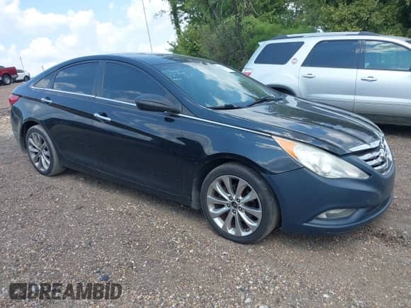 2013 Hyundai Sonata SE with VIN 5NPEC4AC7DH703326, listed as a IAAI auction lot 43168887 with 191,787 mi miles and . Bid and sale history available at DreamBid. Image 1.