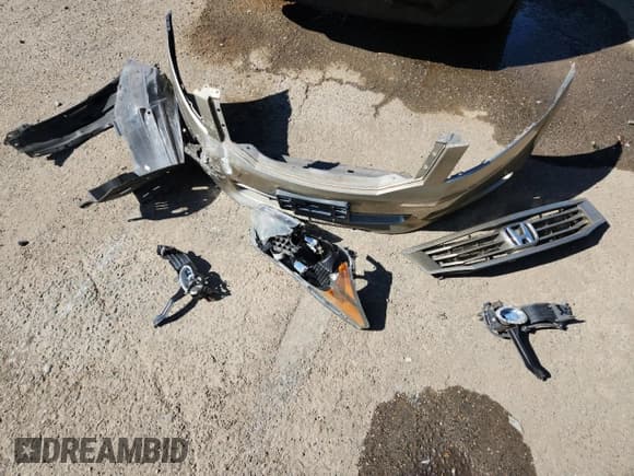 ✅ 2008 Honda Accord EX-L • VIN: 1HGCP36858A044090 • Лот: 86657355. Опубликован ранее на Copart с пробегом 92 801 миль. Бесплатный доступ к архиву аукционных продаж из США и подробный отчёт об истории автомобиля на DreamBid. Изображение 12.