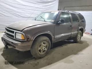 1997 Chevrolet Blazer LS с VIN 1GNDT13WXV2156113, выставлен на аукционе Copart как лот 57405055 с пробегом 203 821 миль миль и Чистый • Clean title. История ставок и продаж доступна на DreamBid. Изображение 1.
