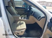 ✅ 2017 Jeep Grand Cherokee Limited • VIN: 1C4RJEBG9HC854524 • Lot: 42930306. Wystawiony na IAAI z przebiegiem 85 743 mil. Bezpłatny archiwum sprzedaży aukcyjnych z USA i szczegółowy raport historii pojazdu na DreamBid. Zdjęcie 5.