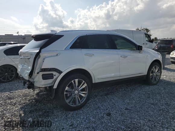 ✅ 2024 Cadillac XT5 Premium Luxury AWD • VIN: 1GYKNERS3RZ757814 • Lot: 58976985. Wystawiony na Copart z przebiegiem 4 608 mil. Bezpłatny archiwum sprzedaży aukcyjnych z USA i szczegółowy raport historii pojazdu na DreamBid. Zdjęcie 3.