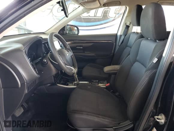 2019 Mitsubishi Outlander ES z VIN JA4AD2A30KZ007004, wystawiony jako Copart lot #69966115 z przebiegiem 89 757 mil mil oraz Szkoda całkowita • Salvage title. Historia ofert i sprzedaży dostępna na DreamBid. Obrazek 7.