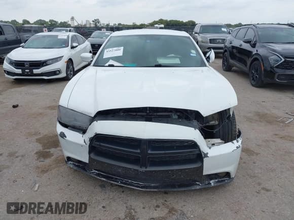 ✅ 2012 Dodge Charger SE • VIN: 2C3CDXBG6CH219151 • Lot: 43527000. Wystawiony na IAAI z przebiegiem 228 882 mil. Bezpłatny archiwum sprzedaży aukcyjnych z USA i szczegółowy raport historii pojazdu na DreamBid. Zdjęcie 12.