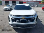 ✅ 2025 Chevrolet Equinox FWD LT • VIN: 3GNAXHEGXSL135651 • Lot: 42765359. Wystawiony na IAAI z przebiegiem 2 697 mil. Bezpłatny archiwum sprzedaży aukcyjnych z USA i szczegółowy raport historii pojazdu na DreamBid. Zdjęcie 6.