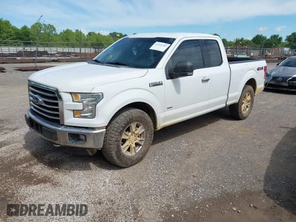 ✅ 2015 Ford F-150 XLT • VIN: 1FTEX1EP2FFD12405 • Лот: 42321287. Опубликован ранее на IAAI с пробегом 166 174 миль. Бесплатный доступ к архиву аукционных продаж из США и подробный отчёт об истории автомобиля на DreamBid. Изображение 17.