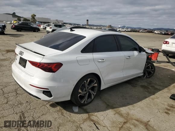✅ 2022 Audi A3 Premium Plus • VIN: WAUBUDGY5NA013213 • Lot: 42834215. Listed on Copart with 40,583 mi. Free auction sales archive from the USA and detailed vehicle history report at DreamBid. Image 3.