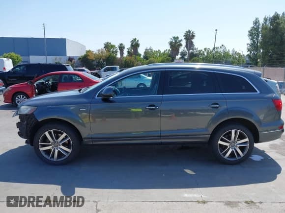 ✅ 2014 Audi Q7 Premium Plus • VIN: WA1LGBFE3ED013472 • Lot: 42435375. Listed on IAAI with 115,057 mi. Free auction sales archive from the USA and detailed vehicle history report at DreamBid. Image 15.