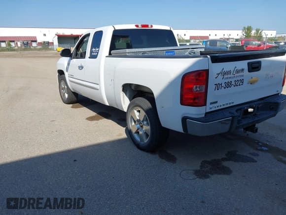 ✅ 2011 Chevrolet Silverado 1500 LT • VIN: 1GCRCSE09BZ447377 • Lot: 43287288. Listed on IAAI with 127,184 mi. Free auction sales archive from the USA and detailed vehicle history report at DreamBid. Image 3.
