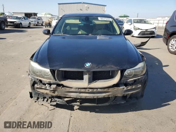 ✅ 2007 BMW 3 Series 328i • VIN: WBAVC53557FZ73204 • Lot: 80575435. Wystawiony na Copart z przebiegiem 162 016 mil. Bezpłatny archiwum sprzedaży aukcyjnych z USA i szczegółowy raport historii pojazdu na DreamBid. Zdjęcie 5.