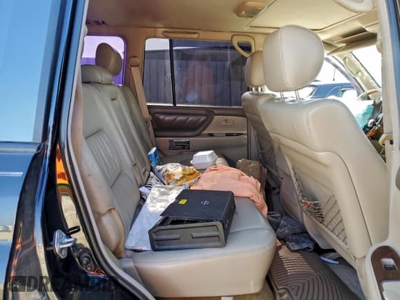 ✅ 2001 Toyota Land Cruiser • VIN: JTEHT05J112004071 • Lot: 95339735. Wystawiony na Copart z przebiegiem 104 171 mil. Bezpłatny archiwum sprzedaży aukcyjnych z USA i szczegółowy raport historii pojazdu na DreamBid. Zdjęcie 11.