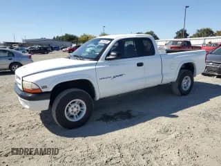 ✅ 2000 Dodge Dakota Sport • VIN: 1B7GG22N0YS509052 • Lot: 81692585. Wystawiony na Copart z przebiegiem 228 239 mil. Bezpłatny archiwum sprzedaży aukcyjnych z USA i szczegółowy raport historii pojazdu na DreamBid. Zdjęcie 1.