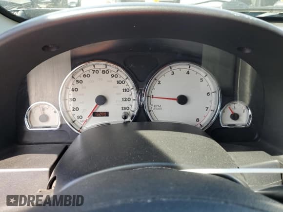 ✅ 2006 Saturn VUE • VIN: 5GZCZ33D16S873805 • Lot: 53464355. Wystawiony na Copart z przebiegiem 162 881 mil. Bezpłatny archiwum sprzedaży aukcyjnych z USA i szczegółowy raport historii pojazdu na DreamBid. Zdjęcie 9.