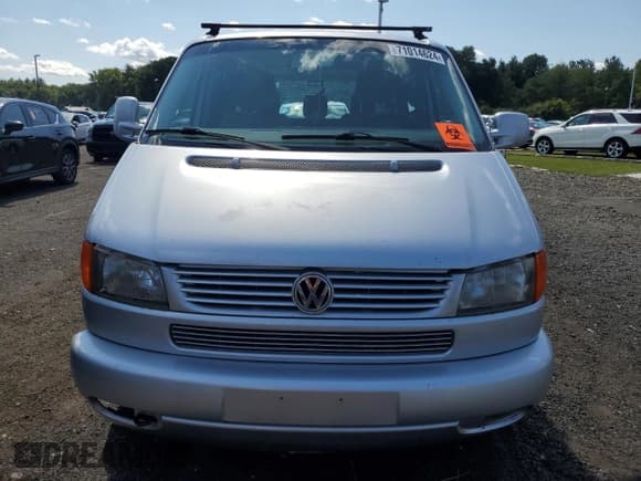 ✅ 2003 Volkswagen EuroVan MV • VIN: WV2MB47023H044047 • Лот: 71014624. Опубликован ранее на Copart с пробегом 189 485 миль. Бесплатный доступ к архиву аукционных продаж из США и подробный отчёт об истории автомобиля на DreamBid. Изображение 5.