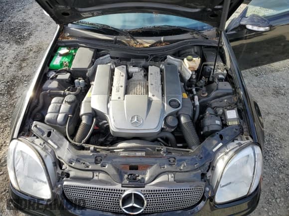 ✅ 2002 Mercedes-Benz SLK 3.2L AMG • VIN: WDBKK66F42F230978 • Лот: 71451144. Опубликован ранее на Copart с пробегом 50 610 миль. Бесплатный доступ к архиву аукционных продаж из США и подробный отчёт об истории автомобиля на DreamBid. Изображение 11.