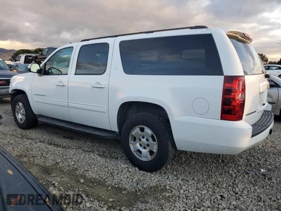 ✅ 2012 Chevrolet Suburban LT • VIN: 1GNSCJE08CR117041 • Lot: 92737405. Listed on Copart with 117,166 mi. Free auction sales archive from the USA and detailed vehicle history report at DreamBid. Image 2.