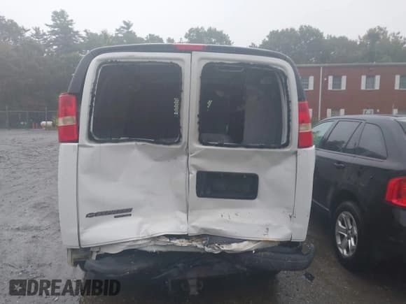 ✅ 2013 Chevrolet Express Cargo • VIN: 1GCWGFCAXD1191763 • Lot: 43286535. Listed on IAAI with 187,753 mi. Free auction sales archive from the USA and detailed vehicle history report at DreamBid. Image 6.