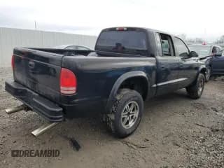 ✅ 2004 Dodge Dakota Sport • VIN: 1D7HG38N34S608305 • Lot: 42797005. Wystawiony na Copart z przebiegiem 195 473 mil. Bezpłatny archiwum sprzedaży aukcyjnych z USA i szczegółowy raport historii pojazdu na DreamBid. Zdjęcie 3.