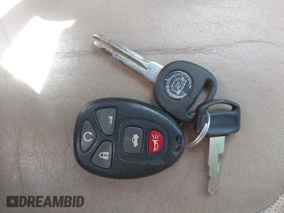 ✅ 2006 Cadillac DTS 1SB • VIN: 1G6KD57Y86U241783 • Лот: 42201567. Опубликован ранее на IAAI с пробегом 126 694 миль. Бесплатный доступ к архиву аукционных продаж из США и подробный отчёт об истории автомобиля на DreamBid. Изображение 11.