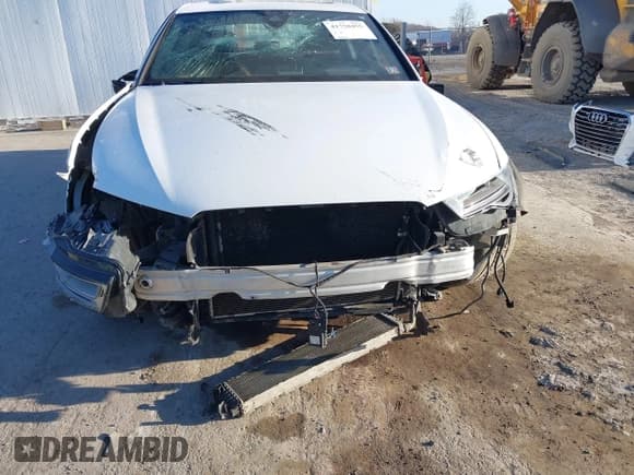 ✅ 2016 Audi A6 Prestige • VIN: WAUHGAFC2GN003319 • Lot: 41758455. Wystawiony na IAAI z przebiegiem 162 061 mil. Bezpłatny archiwum sprzedaży aukcyjnych z USA i szczegółowy raport historii pojazdu na DreamBid. Zdjęcie 6.