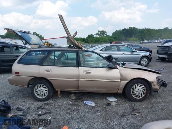 ✅ 1997 Ford Escort LX • VIN: 3FALP15P2VR146952 • Лот: 42800977. Опубликован ранее на IAAI с пробегом 146 818 миль. Бесплатный доступ к архиву аукционных продаж из США и подробный отчёт об истории автомобиля на DreamBid. Изображение 12.