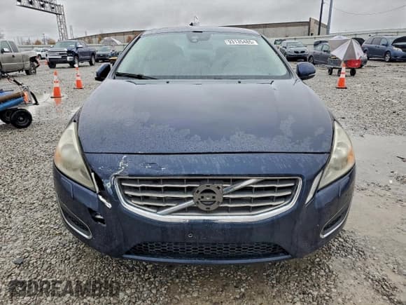 ✅ 2012 Volvo S60 T5 • VIN: YV1622FS5C2131338 • Lot: 93135485. Wystawiony na Copart z przebiegiem 200 978 mil. Bezpłatny archiwum sprzedaży aukcyjnych z USA i szczegółowy raport historii pojazdu na DreamBid. Zdjęcie 5.